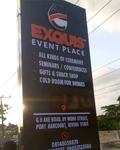 exquis event place signage